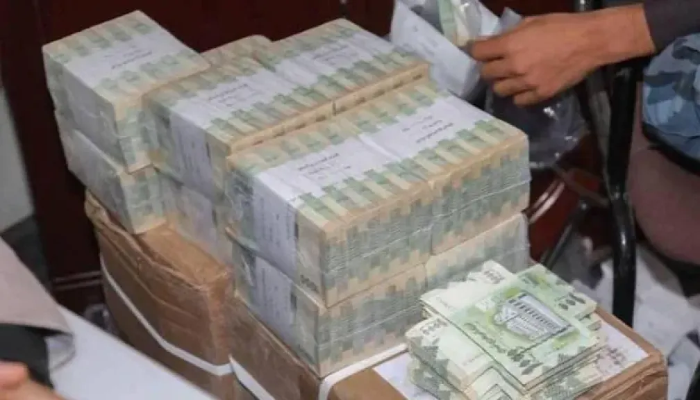 ”ابني باع ثقتي بتسعة ملايين سعودي!”.. مسن في سيئون يُبلغ عن احتيال مالي صادم من نجله!